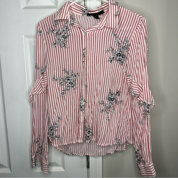 BUTTON UP SHIRT WITH FLOWERS - Picture 1 of 2
